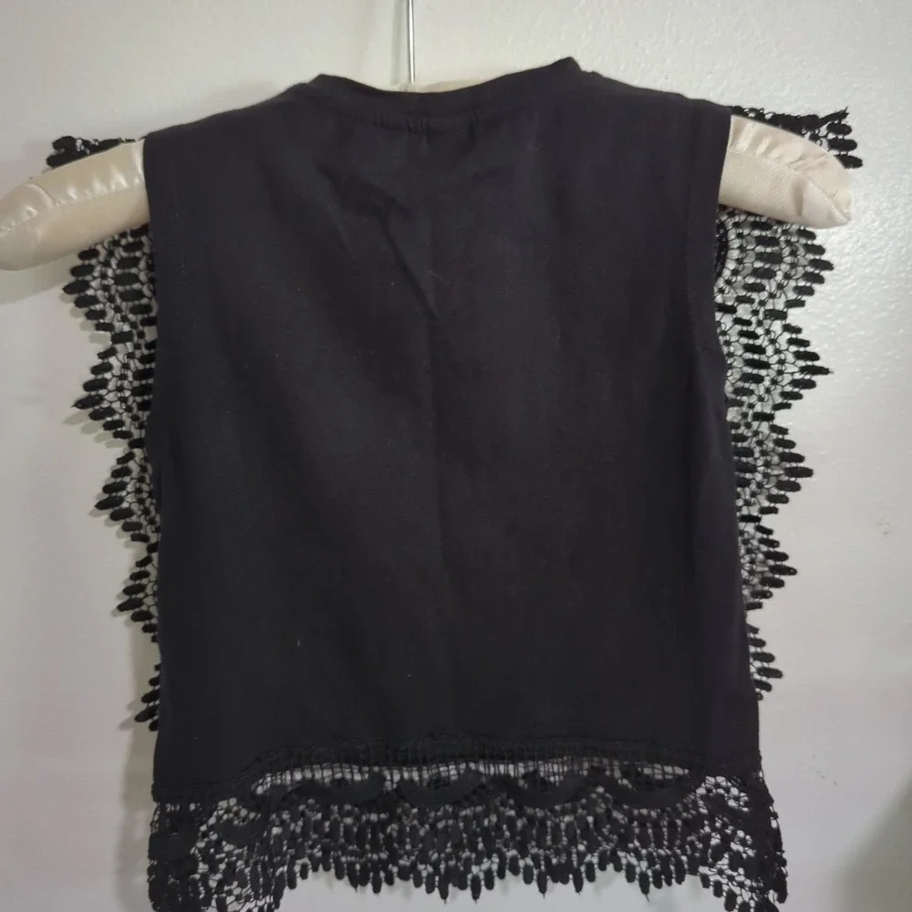 Frankie By‎ Francesca NWT Youth 7 Top W Lace Trim Flower Embroidery Gorgeous